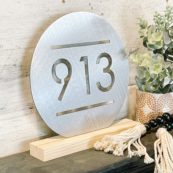 Minimalist Area Code Round Metal Sign | With or Without Wood Stand