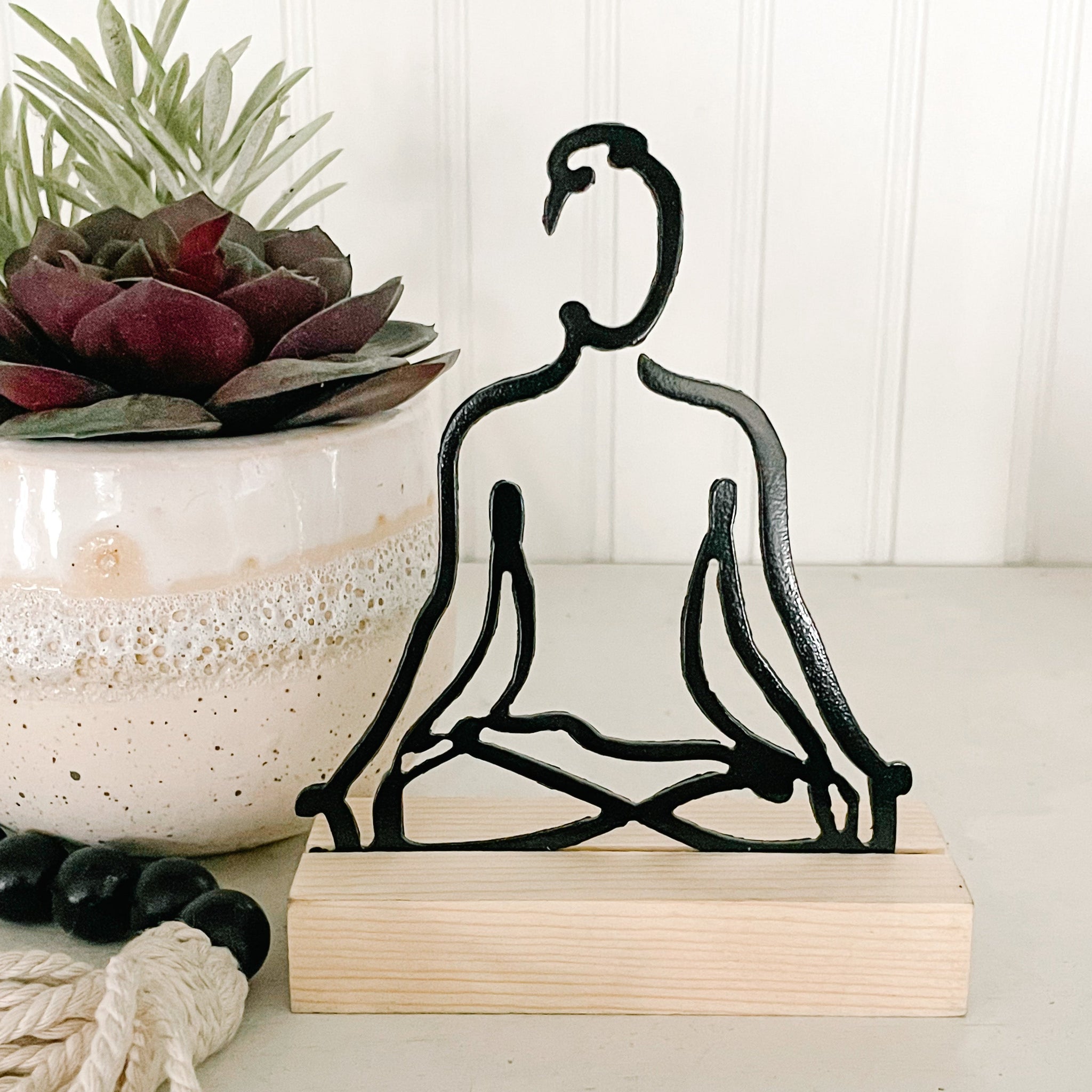 Minimalist Yoga (Full Lotus) Pose Shelf Sitter
